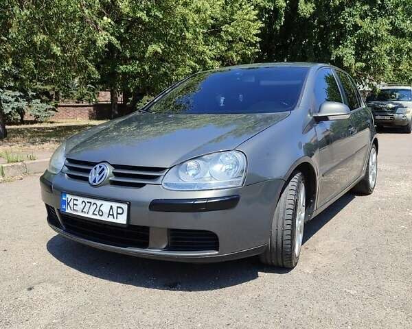 Серый Фольксваген Гольф, объемом двигателя 2 л и пробегом 280 тыс. км за 6500 $, фото 1 на Automoto.ua