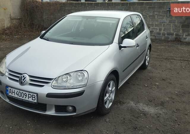Серый Фольксваген Гольф, объемом двигателя 1.6 л и пробегом 202 тыс. км за 6000 $, фото 1 на Automoto.ua