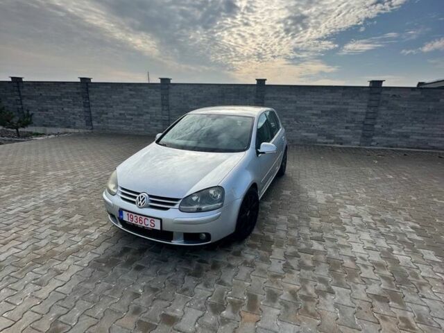 Серый Фольксваген Гольф, объемом двигателя 0 л и пробегом 200 тыс. км за 5600 $, фото 1 на Automoto.ua