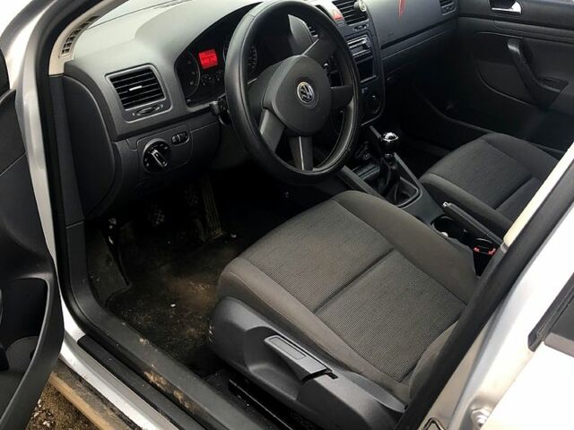 Сірий Фольксваген Гольф, об'ємом двигуна 1.4 л та пробігом 204 тис. км за 5500 $, фото 1 на Automoto.ua