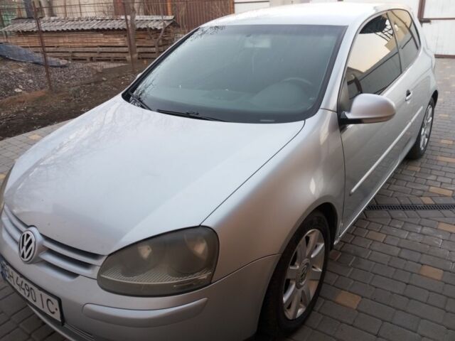 Серый Фольксваген Гольф, объемом двигателя 0 л и пробегом 302 тыс. км за 5000 $, фото 1 на Automoto.ua