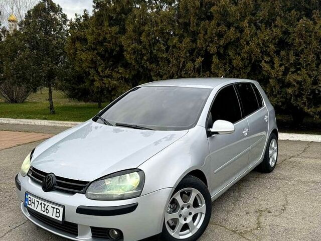 Сірий Фольксваген Гольф, об'ємом двигуна 2 л та пробігом 442 тис. км за 4600 $, фото 1 на Automoto.ua