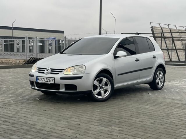 Серый Фольксваген Гольф, объемом двигателя 1.6 л и пробегом 225 тыс. км за 5400 $, фото 1 на Automoto.ua