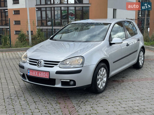 Сірий Фольксваген Гольф, об'ємом двигуна 1.6 л та пробігом 140 тис. км за 6850 $, фото 1 на Automoto.ua