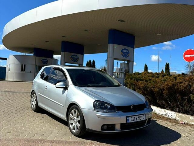 Сірий Фольксваген Гольф, об'ємом двигуна 1.6 л та пробігом 260 тис. км за 5200 $, фото 1 на Automoto.ua