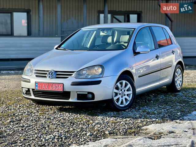 Серый Фольксваген Гольф, объемом двигателя 1.6 л и пробегом 140 тыс. км за 6450 $, фото 1 на Automoto.ua