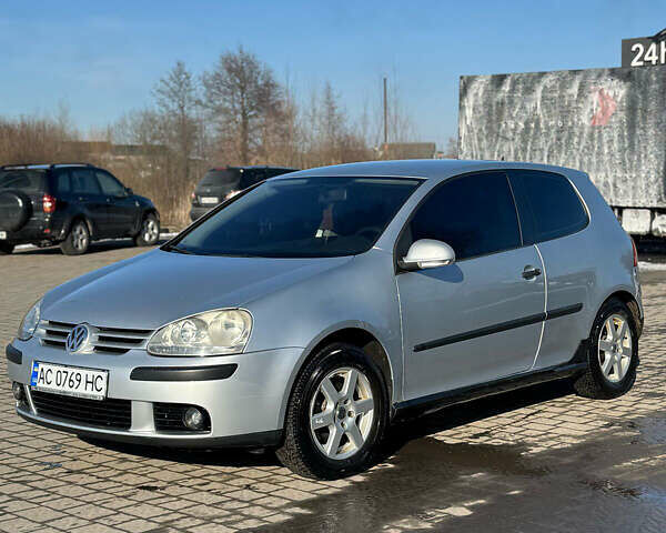 Сірий Фольксваген Гольф, об'ємом двигуна 1.4 л та пробігом 240 тис. км за 3700 $, фото 1 на Automoto.ua