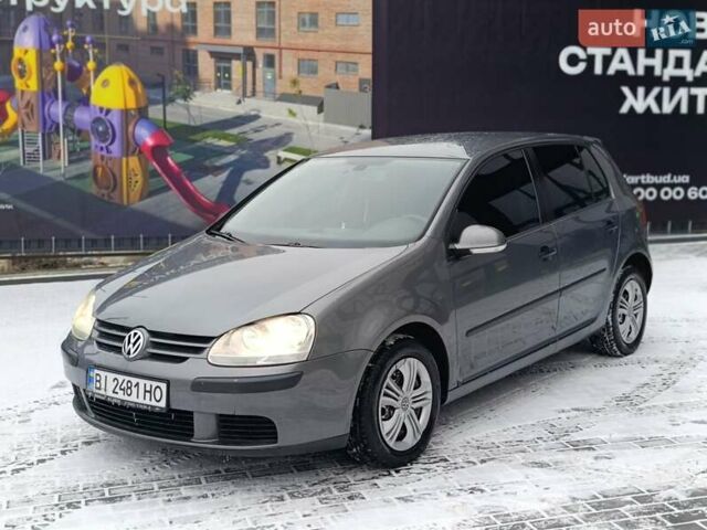 Сірий Фольксваген Гольф, об'ємом двигуна 1.39 л та пробігом 208 тис. км за 3999 $, фото 1 на Automoto.ua