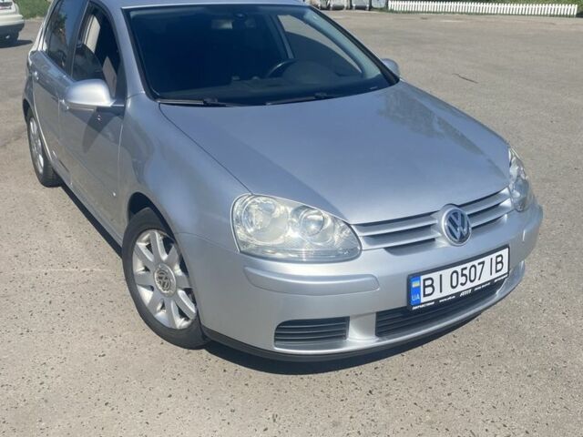 Серый Фольксваген Гольф, объемом двигателя 1.6 л и пробегом 242 тыс. км за 5500 $, фото 1 на Automoto.ua