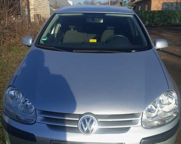 Серый Фольксваген Гольф, объемом двигателя 1.6 л и пробегом 127 тыс. км за 5800 $, фото 1 на Automoto.ua