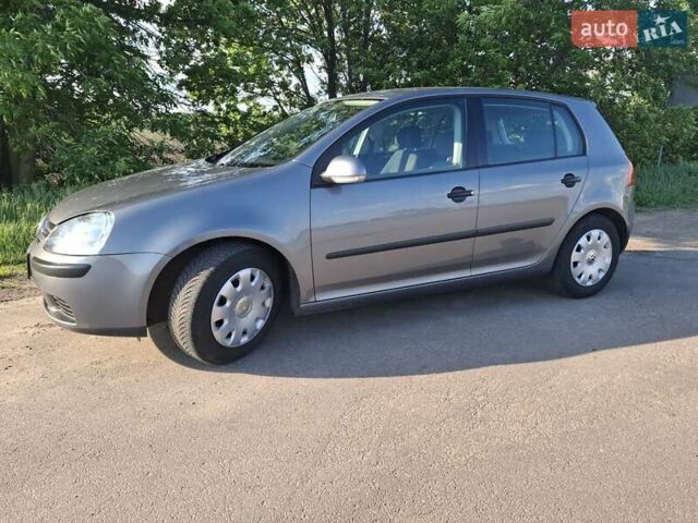 Серый Фольксваген Гольф, объемом двигателя 1.4 л и пробегом 199 тыс. км за 6000 $, фото 1 на Automoto.ua