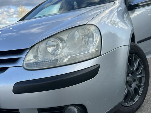 Сірий Фольксваген Гольф, об'ємом двигуна 1.6 л та пробігом 318 тис. км за 4550 $, фото 1 на Automoto.ua