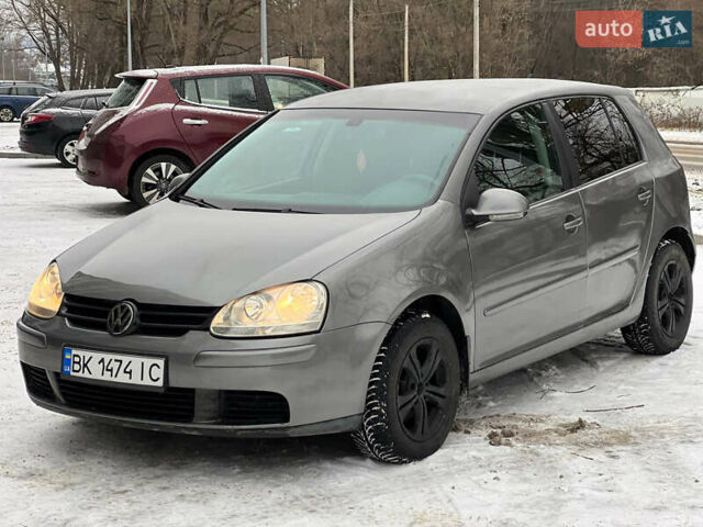 Серый Фольксваген Гольф, объемом двигателя 1.9 л и пробегом 342 тыс. км за 3800 $, фото 1 на Automoto.ua