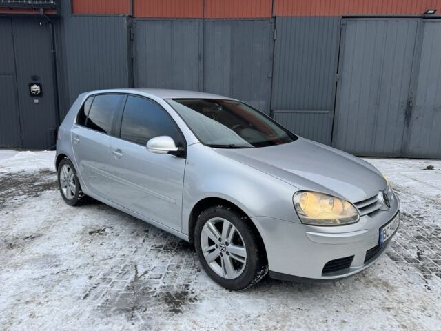 Серый Фольксваген Гольф, объемом двигателя 1.6 л и пробегом 219 тыс. км за 7900 $, фото 1 на Automoto.ua