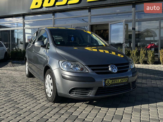 Сірий Фольксваген Гольф, об'ємом двигуна 1.39 л та пробігом 228 тис. км за 5800 $, фото 1 на Automoto.ua