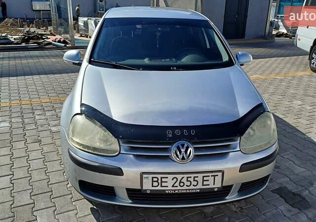 Серый Фольксваген Гольф, объемом двигателя 1.39 л и пробегом 226 тыс. км за 4800 $, фото 1 на Automoto.ua