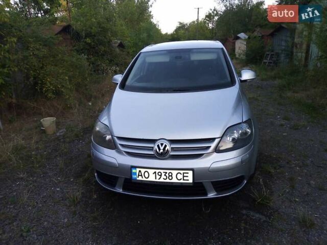 Серый Фольксваген Гольф, объемом двигателя 1.9 л и пробегом 230 тыс. км за 4400 $, фото 1 на Automoto.ua