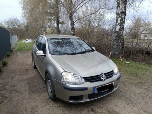 Серый Фольксваген Гольф, объемом двигателя 1.9 л и пробегом 210 тыс. км за 2550 $, фото 1 на Automoto.ua