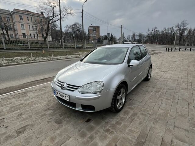 Серый Фольксваген Гольф, объемом двигателя 1.4 л и пробегом 314 тыс. км за 3500 $, фото 1 на Automoto.ua