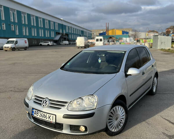 Серый Фольксваген Гольф, объемом двигателя 1.6 л и пробегом 230 тыс. км за 4900 $, фото 1 на Automoto.ua