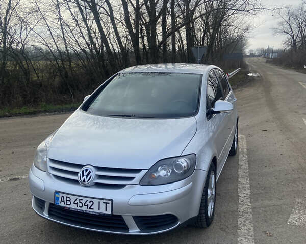 Серый Фольксваген Гольф, объемом двигателя 2 л и пробегом 269 тыс. км за 6900 $, фото 1 на Automoto.ua