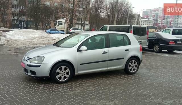 Сірий Фольксваген Гольф, об'ємом двигуна 1.4 л та пробігом 200 тис. км за 3999 $, фото 1 на Automoto.ua