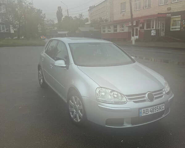 Серый Фольксваген Гольф, объемом двигателя 1.39 л и пробегом 233 тыс. км за 4900 $, фото 1 на Automoto.ua