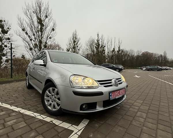 Серый Фольксваген Гольф, объемом двигателя 1.6 л и пробегом 181 тыс. км за 5500 $, фото 1 на Automoto.ua