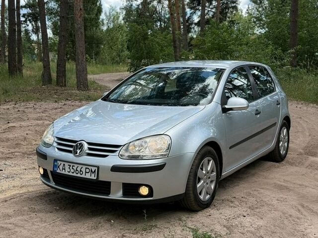 Сірий Фольксваген Гольф, об'ємом двигуна 1.4 л та пробігом 242 тис. км за 4550 $, фото 1 на Automoto.ua