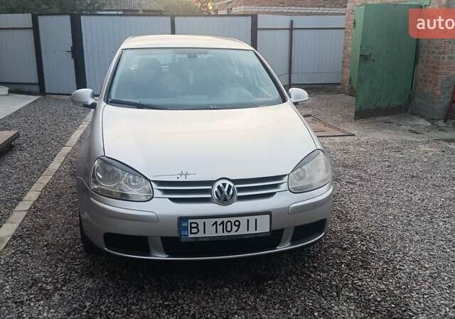 Серый Фольксваген Гольф, объемом двигателя 1.6 л и пробегом 242 тыс. км за 5150 $, фото 1 на Automoto.ua