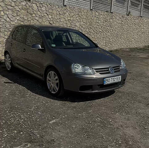 Серый Фольксваген Гольф, объемом двигателя 1.6 л и пробегом 202 тыс. км за 6300 $, фото 1 на Automoto.ua