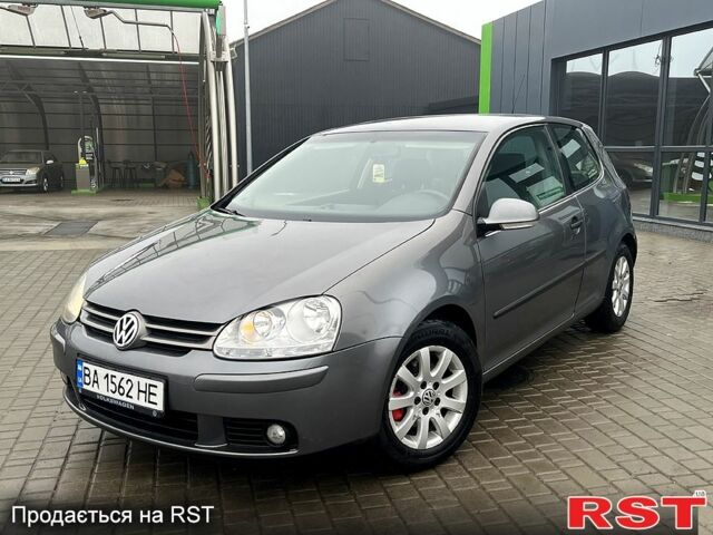 Сірий Фольксваген Гольф, об'ємом двигуна 1.6 л та пробігом 251 тис. км за 4500 $, фото 1 на Automoto.ua