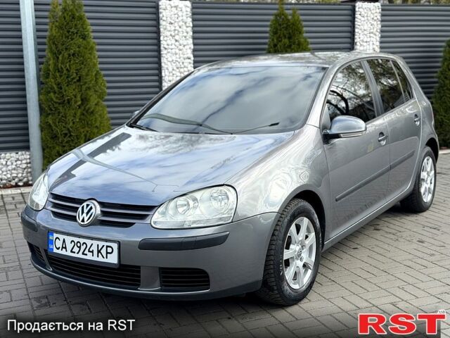 Серый Фольксваген Гольф, объемом двигателя 1.6 л и пробегом 229 тыс. км за 5950 $, фото 1 на Automoto.ua