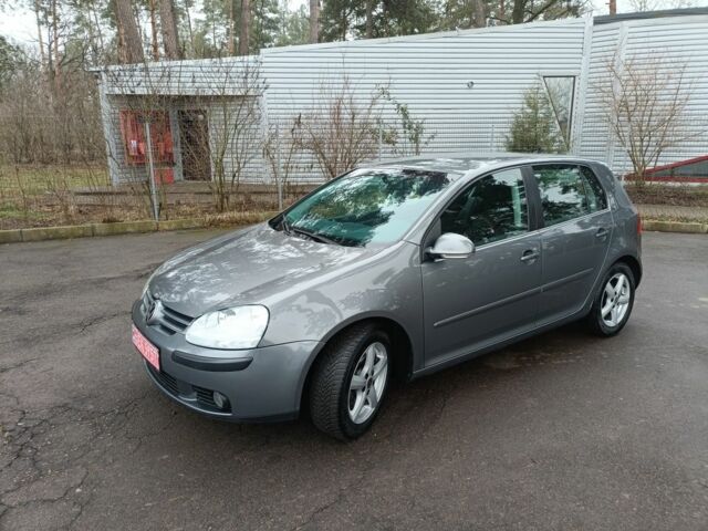 Серый Фольксваген Гольф, объемом двигателя 2 л и пробегом 185 тыс. км за 5800 $, фото 1 на Automoto.ua