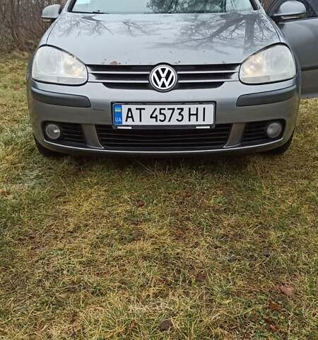 Серый Фольксваген Гольф, объемом двигателя 1.6 л и пробегом 310 тыс. км за 5100 $, фото 1 на Automoto.ua