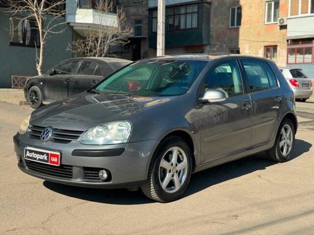 Серый Фольксваген Гольф, объемом двигателя 2 л и пробегом 185 тыс. км за 5990 $, фото 1 на Automoto.ua