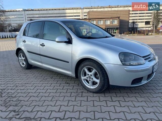 Серый Фольксваген Гольф, объемом двигателя 1.6 л и пробегом 210 тыс. км за 4300 $, фото 1 на Automoto.ua