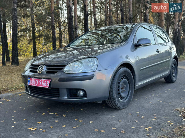 Серый Фольксваген Гольф, объемом двигателя 1.6 л и пробегом 225 тыс. км за 5500 $, фото 1 на Automoto.ua