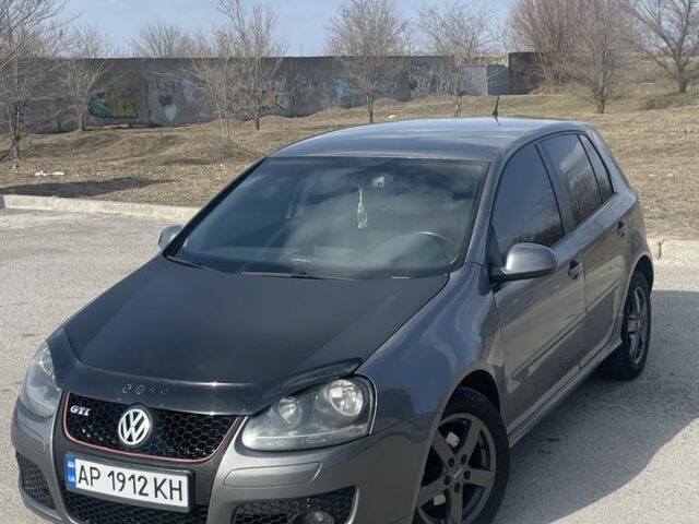 Серый Фольксваген Гольф, объемом двигателя 1.6 л и пробегом 212 тыс. км за 5700 $, фото 1 на Automoto.ua