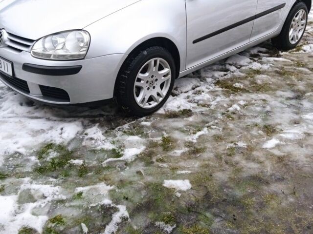 Сірий Фольксваген Гольф, об'ємом двигуна 1.6 л та пробігом 184 тис. км за 5900 $, фото 1 на Automoto.ua