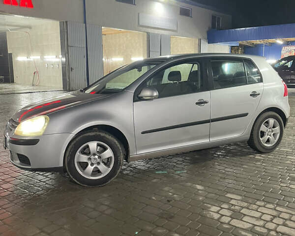 Сірий Фольксваген Гольф, об'ємом двигуна 1.4 л та пробігом 247 тис. км за 4650 $, фото 1 на Automoto.ua