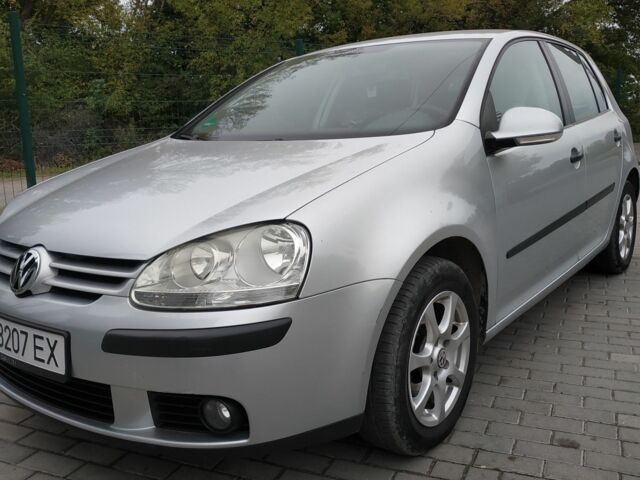 Серый Фольксваген Гольф, объемом двигателя 1.6 л и пробегом 237 тыс. км за 5000 $, фото 1 на Automoto.ua