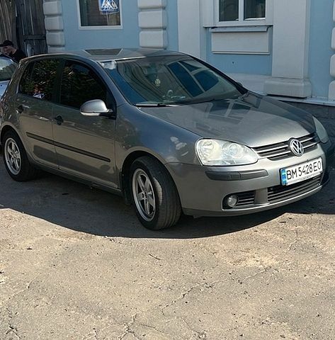 Серый Фольксваген Гольф, объемом двигателя 1.6 л и пробегом 338 тыс. км за 5000 $, фото 1 на Automoto.ua