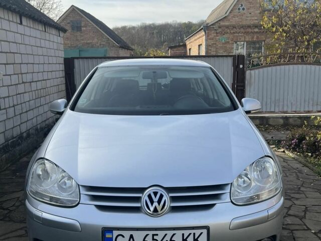 Серый Фольксваген Гольф, объемом двигателя 1.4 л и пробегом 260 тыс. км за 5900 $, фото 1 на Automoto.ua