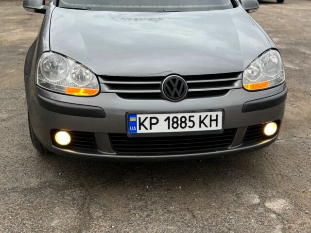 Серый Фольксваген Гольф, объемом двигателя 1.6 л и пробегом 285 тыс. км за 5500 $, фото 1 на Automoto.ua
