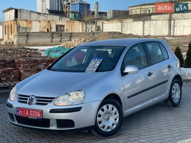 Серый Фольксваген Гольф, объемом двигателя 1.6 л и пробегом 202 тыс. км за 5299 $, фото 1 на Automoto.ua