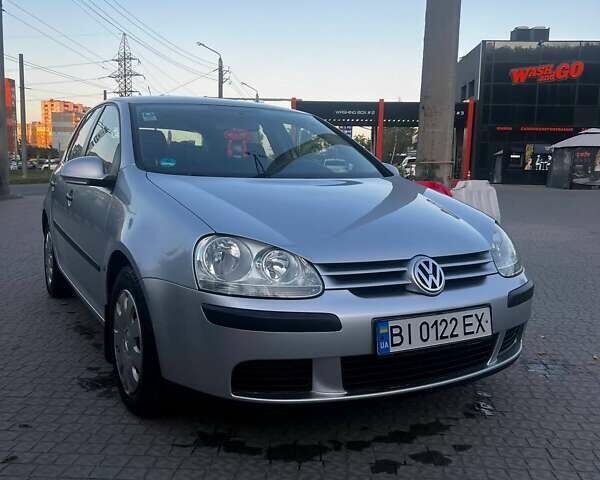 Серый Фольксваген Гольф, объемом двигателя 1.39 л и пробегом 280 тыс. км за 4900 $, фото 1 на Automoto.ua