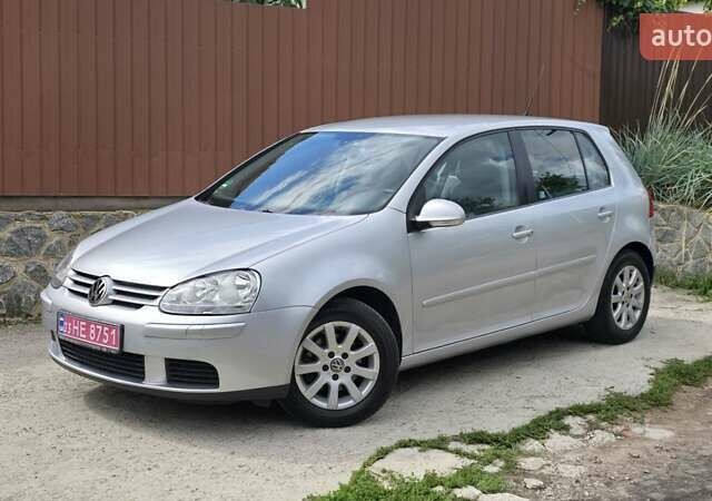 Серый Фольксваген Гольф, объемом двигателя 1.6 л и пробегом 193 тыс. км за 7499 $, фото 1 на Automoto.ua