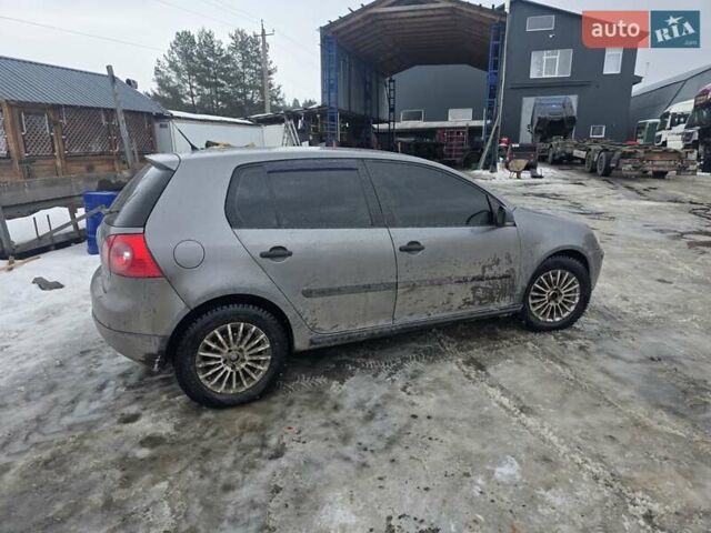 Серый Фольксваген Гольф, объемом двигателя 2 л и пробегом 400 тыс. км за 4500 $, фото 1 на Automoto.ua