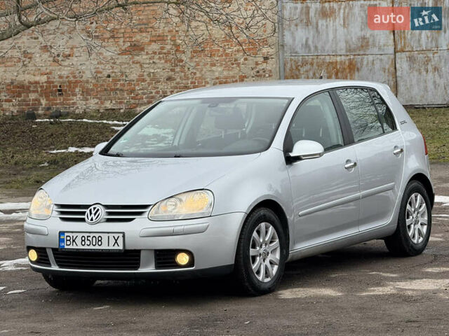 Сірий Фольксваген Гольф, об'ємом двигуна 1.6 л та пробігом 180 тис. км за 6999 $, фото 1 на Automoto.ua